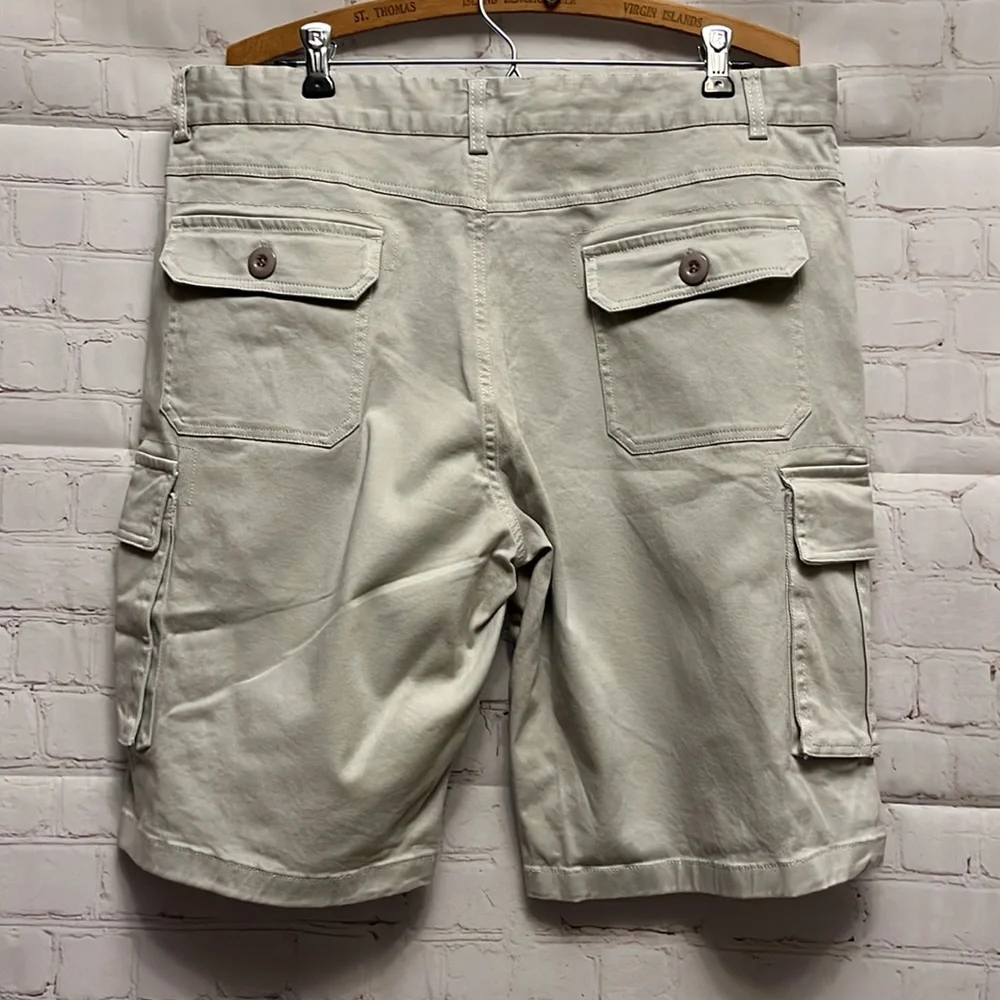 Wantdo Stone Color Shorts - Picture 4 of 9